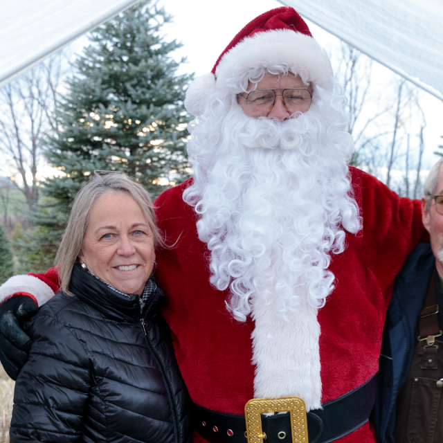Family Christmas at Spry Family Christmas Tree Farm Returns for 2023